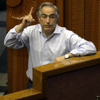 Francisco Chahuán: Ha quedado al desnudo la fragilidad del sistema financiero chileno