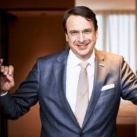 Mitarbeiterführung / Hotelbranche aufwerten – Alexander Aisenbrey, Öschberghof, Fair Job Hotels