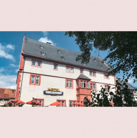Was man von einem traditionellen Hotel im Generationenwechsel lernen kann. / Schloss Ysenburg