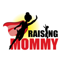 Raising Mommy - Episode 32: Sarah Glenn and Breastfeeding Basics for New Moms