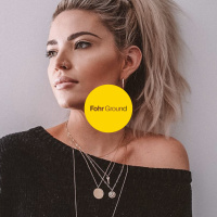 Finding your voice with Sarah Nicole Landry (@thebirdspapaya) - Episode 63