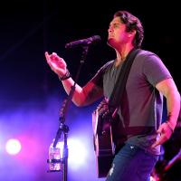 Catching up with Joe Nichols before his Texas Club show