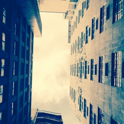 Marc Camero - Explorando La Realidad Presente