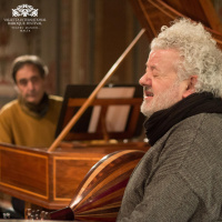 32: Marwan Abado  Paul Gulda