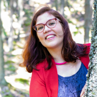 Haastattelussa suomen kielen yksityisopettaja Maiju Ollilainen