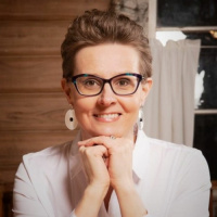 Selkokirjailija Sanna-Leena Knuuttila