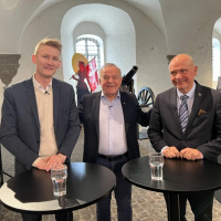 Debat om forsvarsforbeholdet - Peter Kofod og Søren Gade