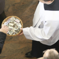 Czego nie wiecie o finansach Kościoła [Temat Tygodnika]