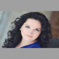 Episode 68 - Anna Astvatsaturian Turcotte - Azerbaijan Refugee - Author of Nowhere, A Story of Exile