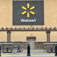 MISSED CONNECTIONS! You Dropped Something At Walmart..