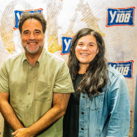 Carly Pearce on the Wardrobe Malfunction Her Fans Made into a GIF!