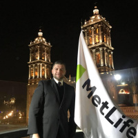 330: Un millennial vendiendo seguros, con Víctor Ruiz, fundador de Elan Protección Patrimonial