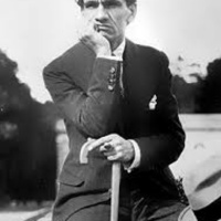 César Vallejo: nacido un día que Dios estuvo enfermo