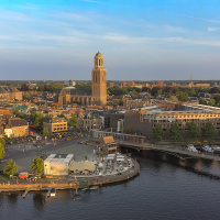 Waarom de brede welvaart in Zwolle hoger is dan in Amsterdam