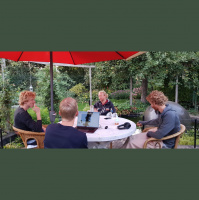 Aflevering 10 - Gebroken benen, aanslagen tijdens trainingen en kak in een wetsuit