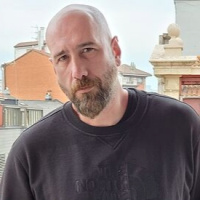 ISRA BRAVO - COMO HACER MILLONES SOLO CON EMAILS - Charla en la FERIA DEL LIBRO DE MADRID