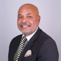 From cross-cultural experiences to overcoming racism and confirmational bias - Andrew Pearce, Managing Director at Accenture