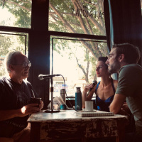 Eduardo de la Serna en el radiocafé de Maldita Suerte