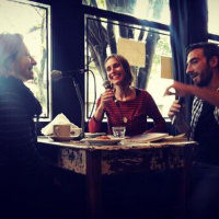 Miriam Lewin en el radiocafé de #MalditaSuerte