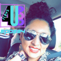 social unrapping with sandy