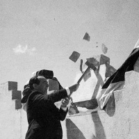 2-12: 76 años sin ejército.