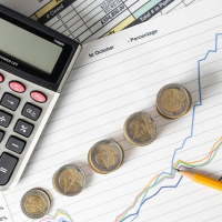 10-12: Perspectivas económicas 2025.