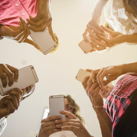 5-12: Comentarios positivos sobre el gobierno disminuyen en el ecosistema digital.