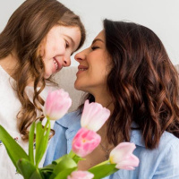 15-8: ¡Feliz Día de la Madre!