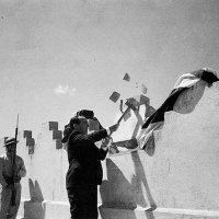 1-12: 75 años de la abolición del ejército.