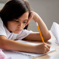 27-5: Problemas estructurales en el sector educación.