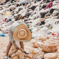 25-10: ¿Por qué bajó la pobreza en Costa Rica?