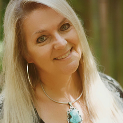 In The Flow With Lauri Albert