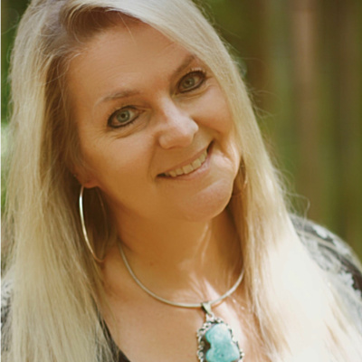 In The Flow With Lauri Albert