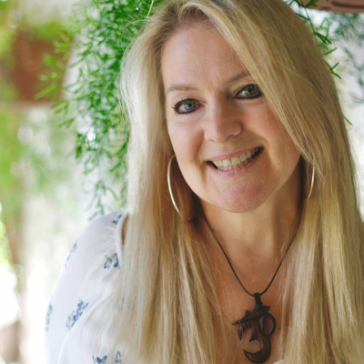 In The Flow With Lauri Albert