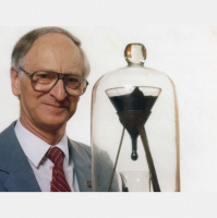 Futureproof Gold: The Pitch Drop Experiment