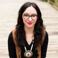 Native w/ Kaitlin Curtice