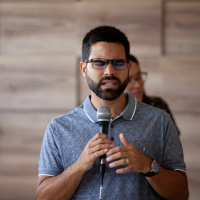 Divinamente instruídos - Perilo Borba