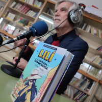 Santiago García-Clairac entrevistado por los alumnos de 1º de la ESO del IES Pedro de Tolosa