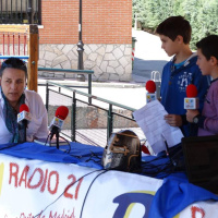Mini Feria del Libro Pelayos de la Presa, entrevista a Lola Núñez