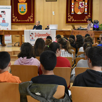 Menudo Castillo 383, celebrando el Bicentenario de Navas del Rey