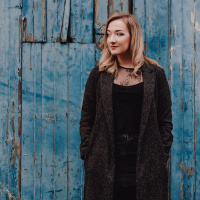 Hello World with Mike Kara - Scottish Folk Singer Iona Fyfe - Original Zoom Audio 