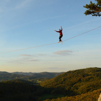 Deportes extremos: ¿qué es el Highline?