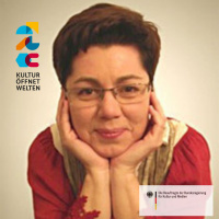 #012 mit Yvonne Hergane, Autorin und Übersetzerin