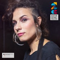 #016 mit Sookee - Rapperin und Aktivistin