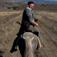 Lubię swobodę, kiedy mam kompletną wolność - rozmowa z Jackiem Jasińskim