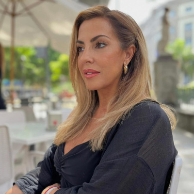 siempre Nos Quedará París, Con Rosa Vidal