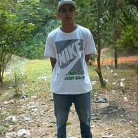 Hablan los amigos de Esteban Sánchez, joven que mataron por dejar caer una garrafa de licor