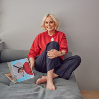 S8, Ep 51 - Ana Lamata: Hat Maker amp Botanical Artist