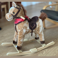 S1 Ep2: Safety, sniff tests and a singing horse 