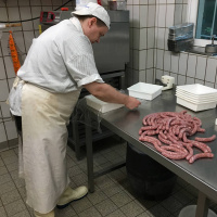 Systemwechsel: Wie kommen wir weg vom Billigfleisch?